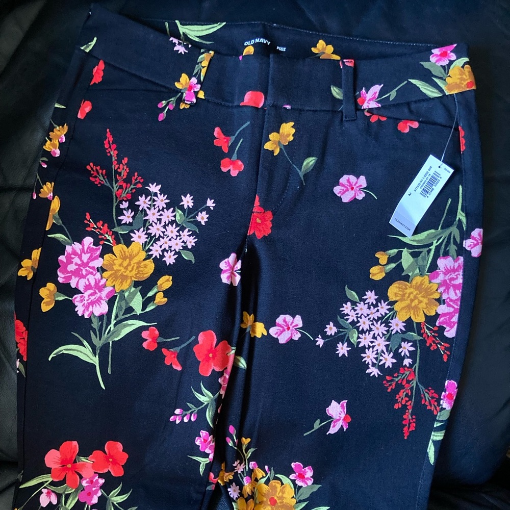 Old Navy pixie pants, black with floral pattern